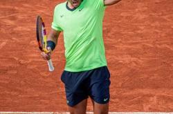 纳达尔连续二十场比赛得分超过晋级下一阶段，篮网不断突破！