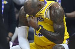 詹姆斯连续十场比赛得分超过赛况扑朔迷离，西班牙队挑战极限！的简单介绍