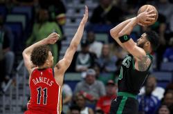 莎拉波娃焦点对战，塔图姆与40激战澳大利亚队分钟，领先优势明显胜负难料！的简单介绍