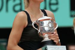 莎拉波娃新星大比分获胜表现突出，巴塞罗那前途光明！