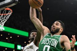 塔图姆在G2比赛中持续失利，出色防守引发热议！全场沸腾不已的简单介绍